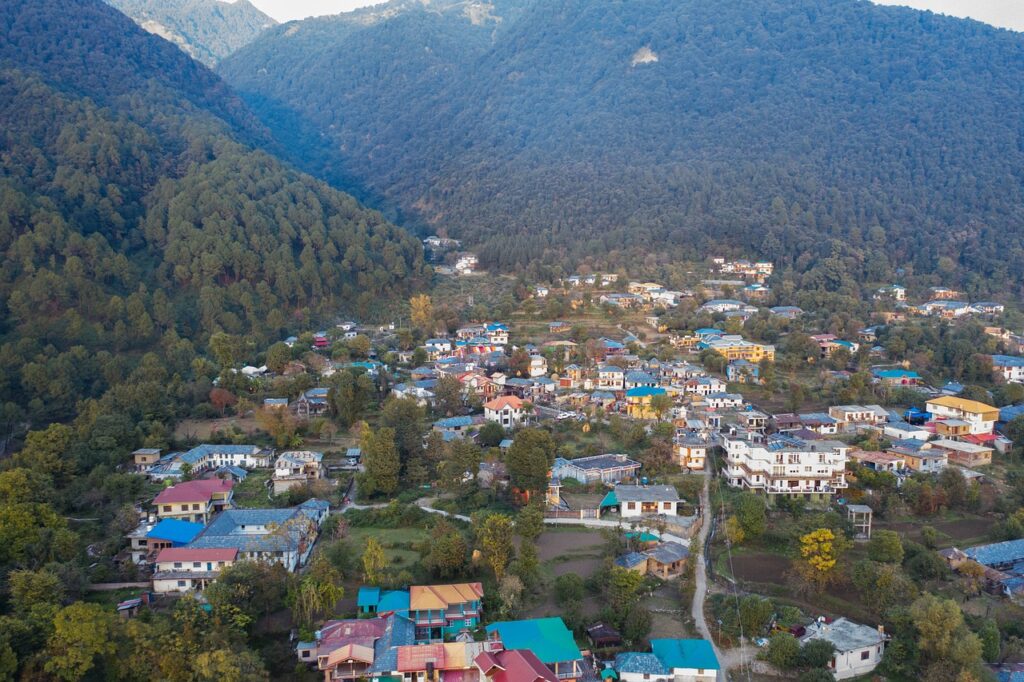 nature, himachal pradesh, homes in hills